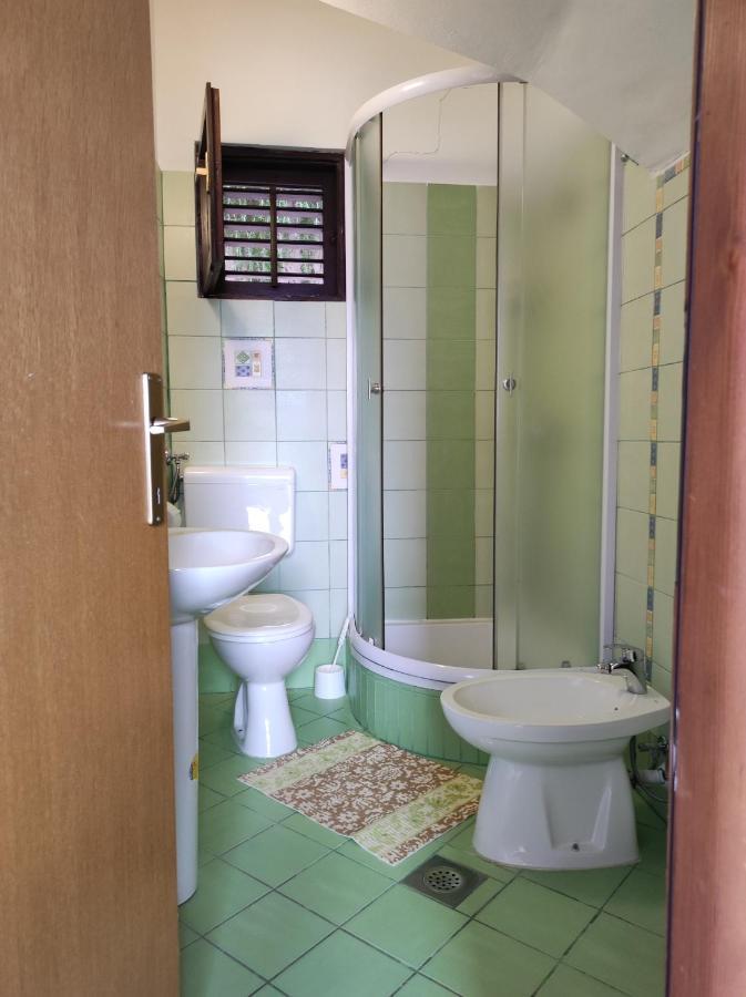 Apartments Andelina Паг Екстериор снимка
