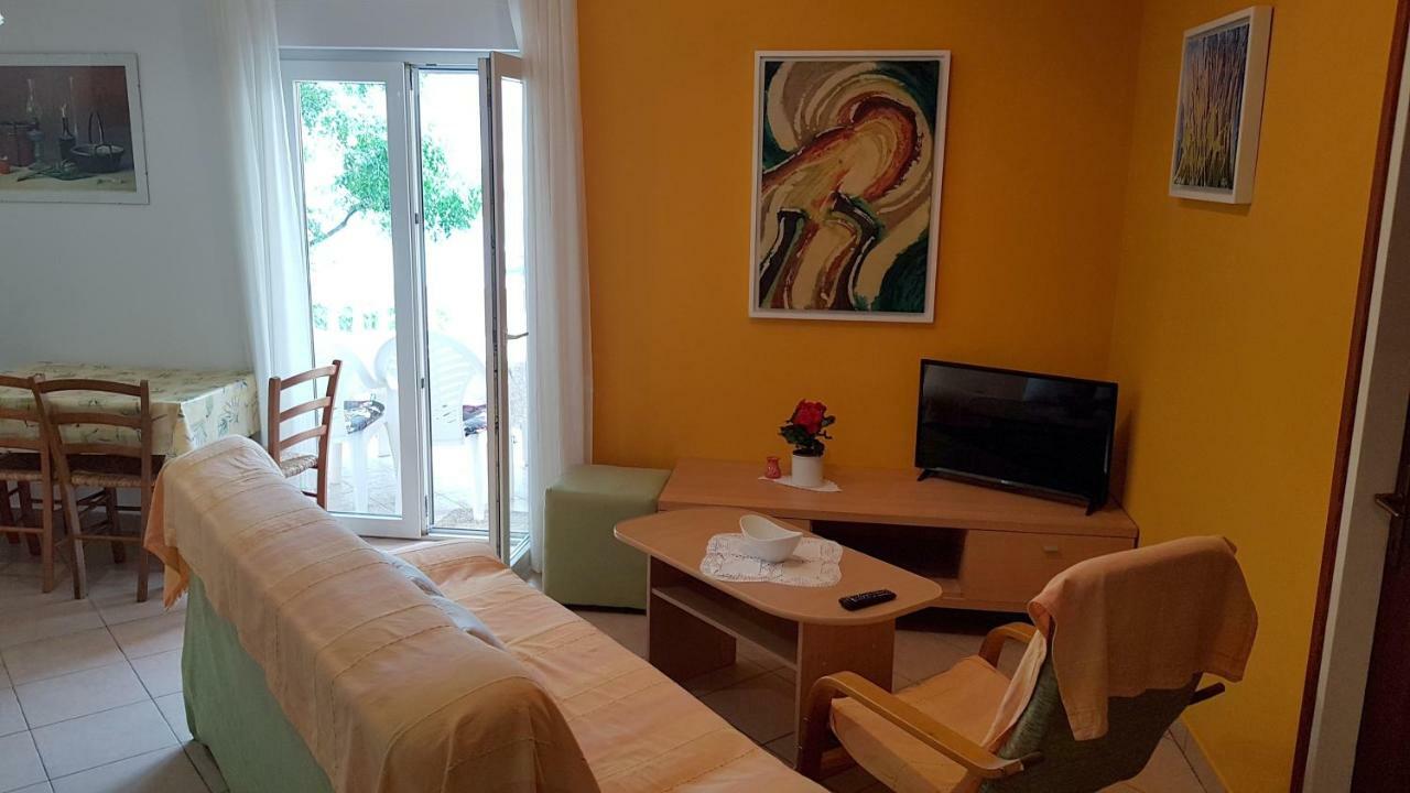 Apartments Andelina Паг Екстериор снимка